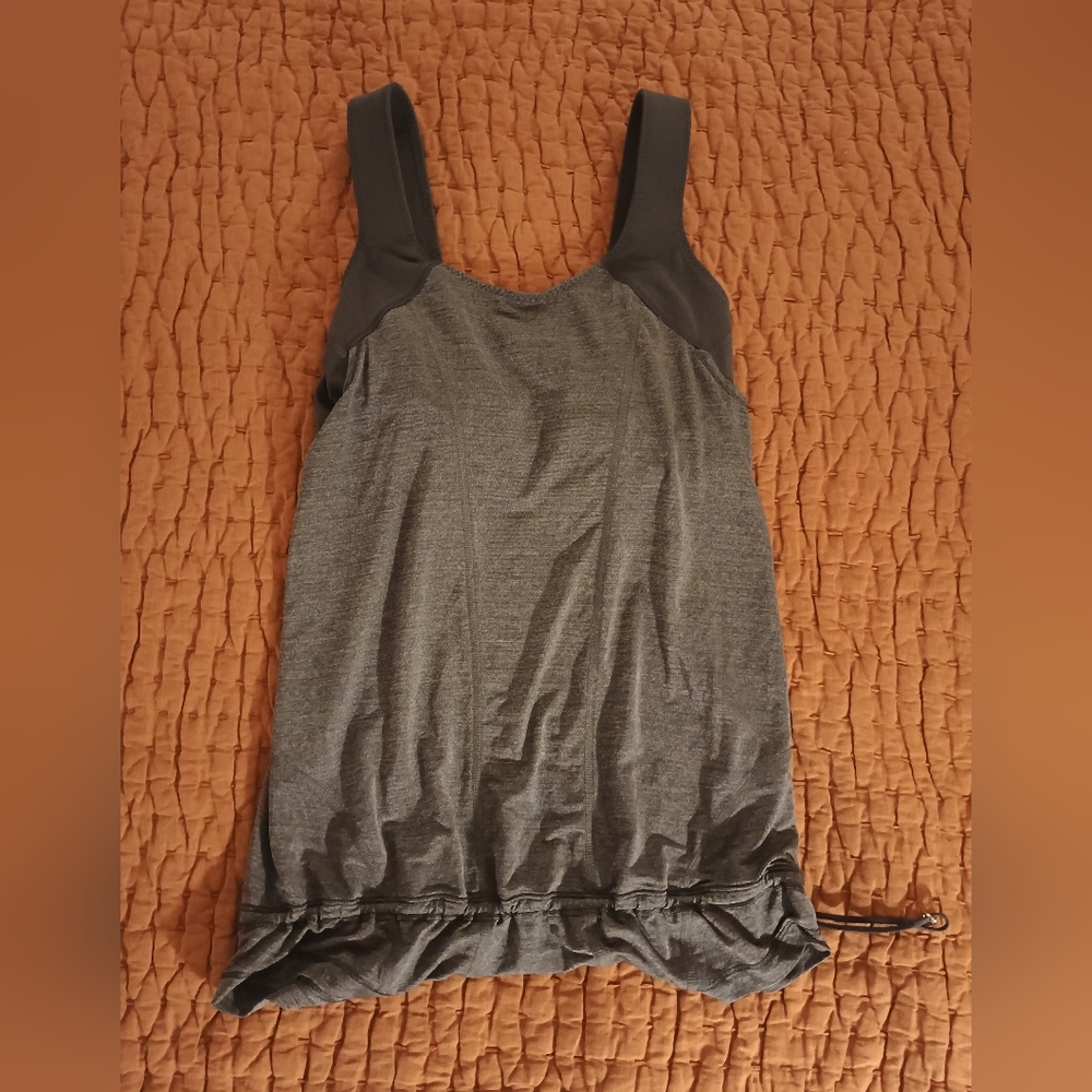 Lululemon Tank Top With Built In Shelf Bra